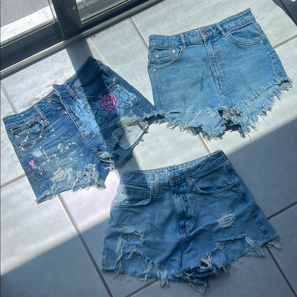 Stylish Distressed Denim Shorts Trio